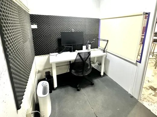 KSA Works（Koza Startup Arcade）の席・部屋4